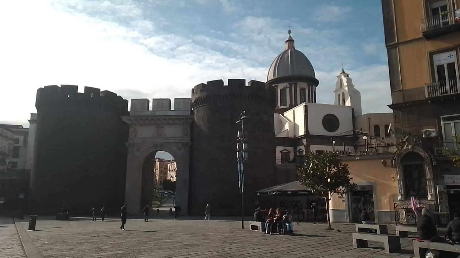 Puntoxenia Torri Aragonesi Nápoles Exterior foto